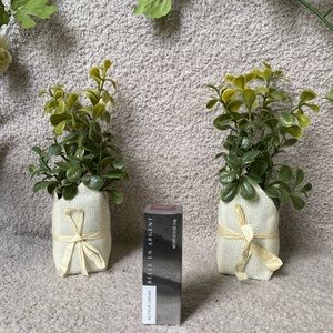 Belle En Argent Lipstick Smoking on Screen